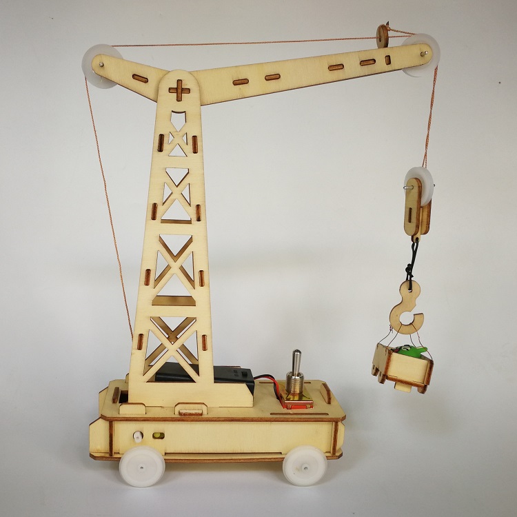 DIY wooden construction crane